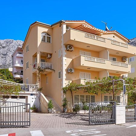 Apartments Ivica Makarska Exteriör bild
