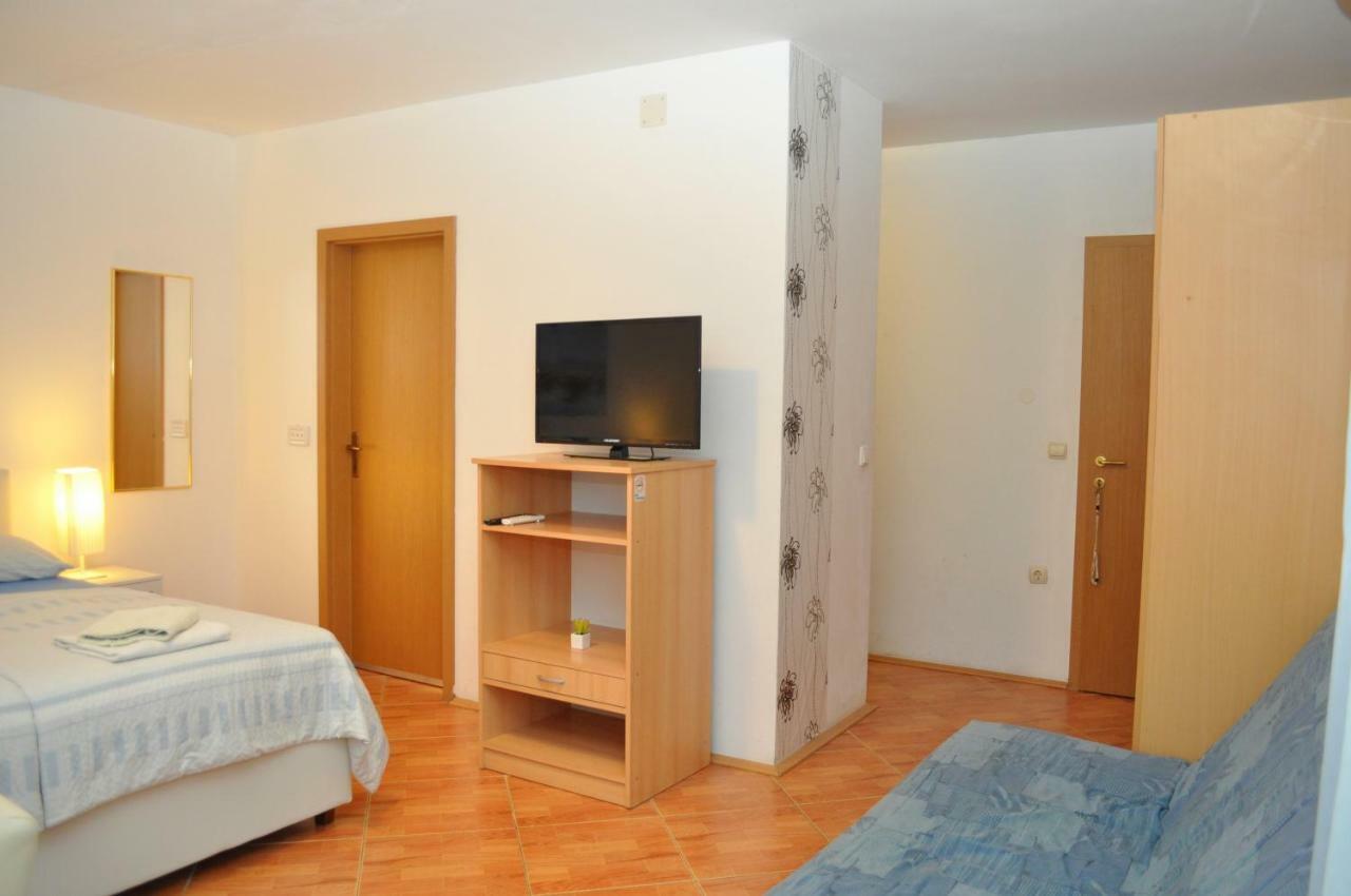 Apartments Ivica Makarska Exteriör bild
