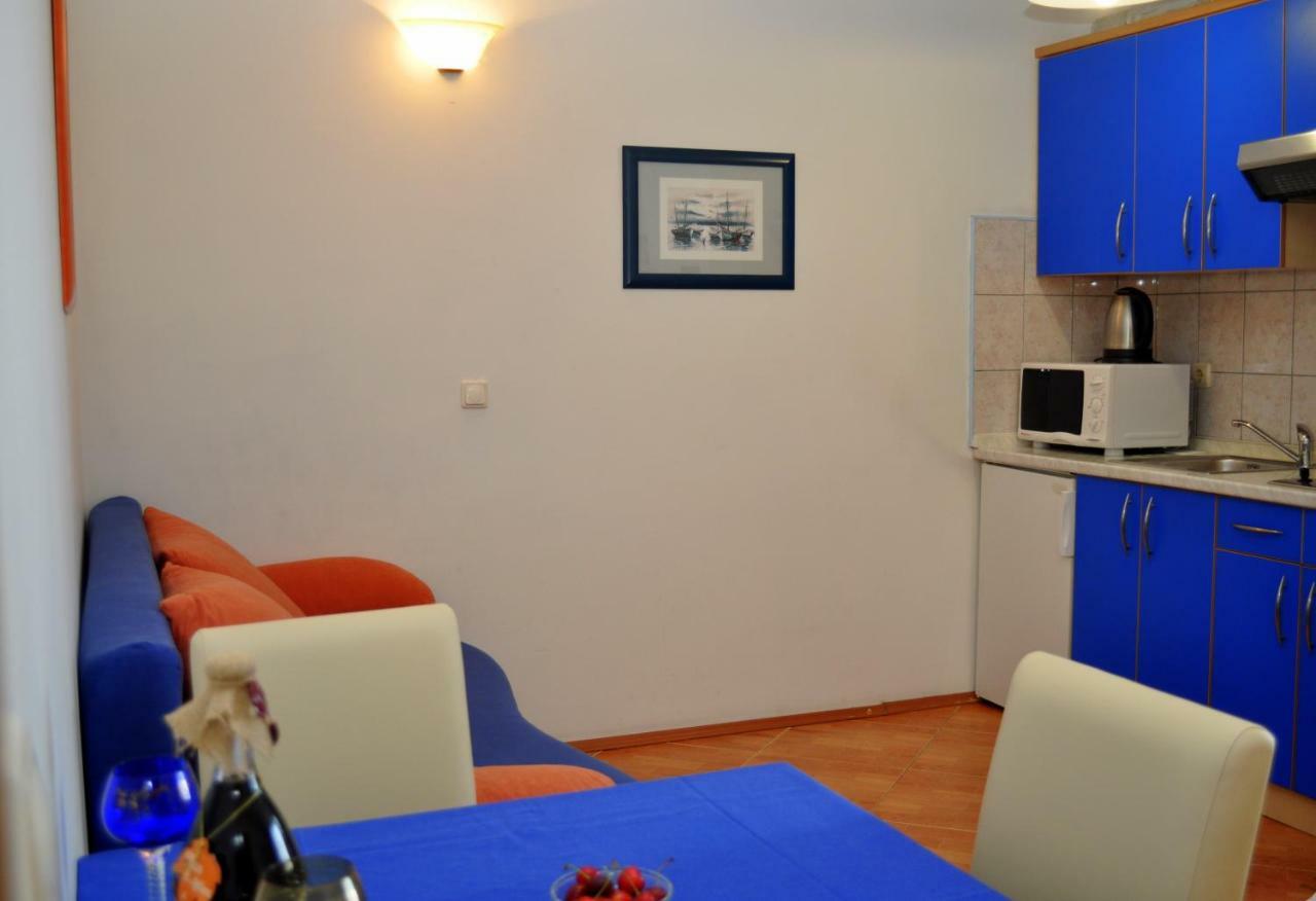 Apartments Ivica Makarska Exteriör bild